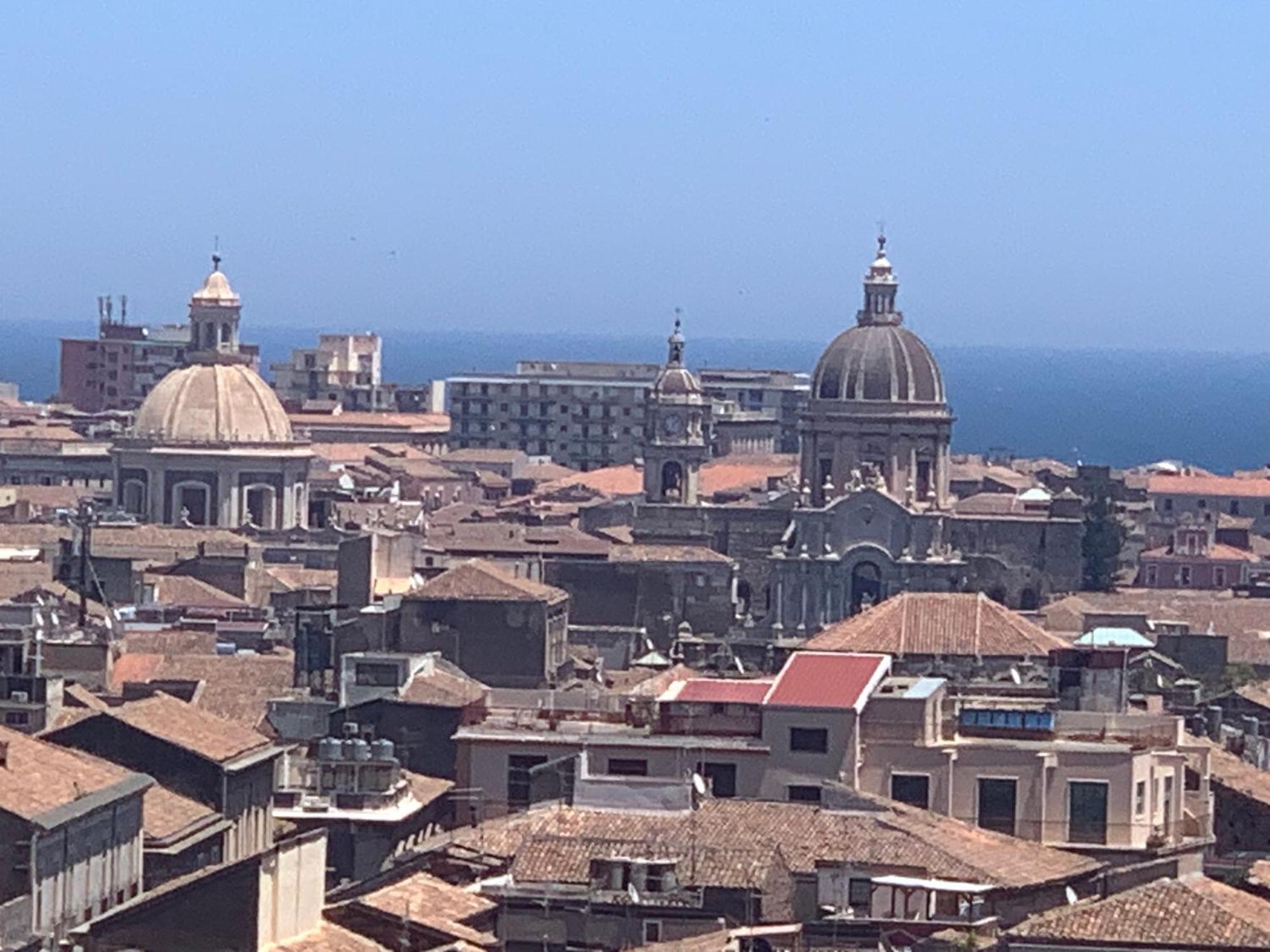 Appartamento Penthouse Garibaldi Aeroporto di Catania Fontana Rossa Esterno foto